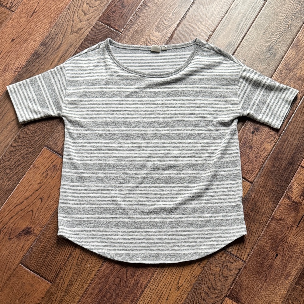 GAP Gray Striped Shirt